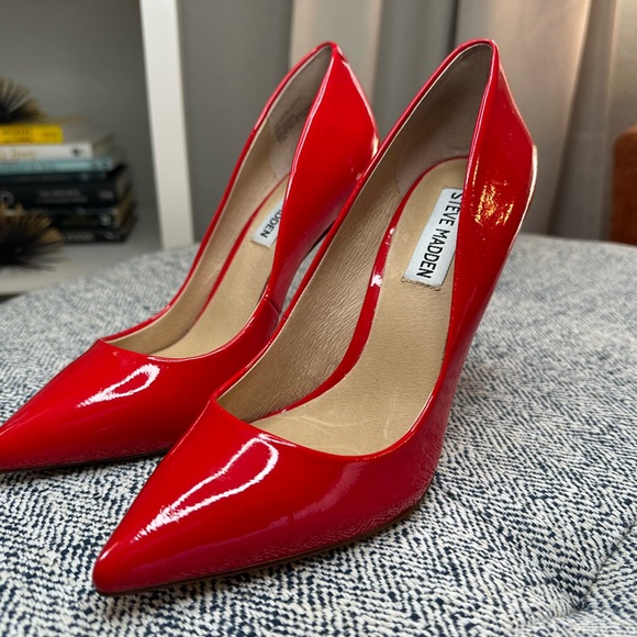 Steve Madden Red VALA Pump heel size 6 - Picture 2 of 5